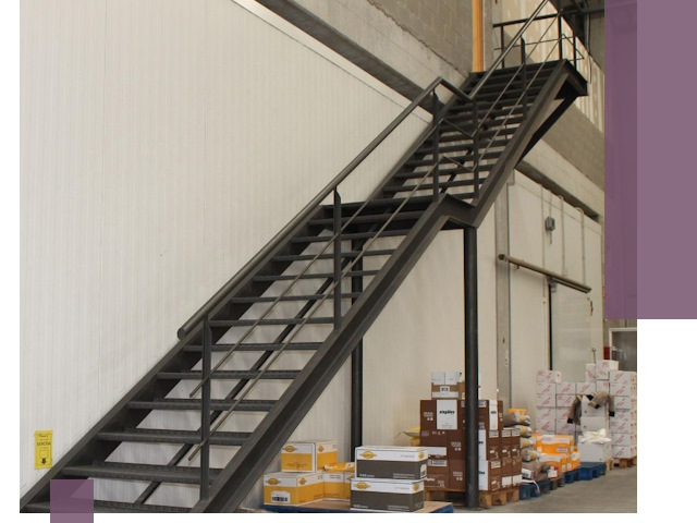 Лестницы для производства в Черняховске — изготовление и монтаж